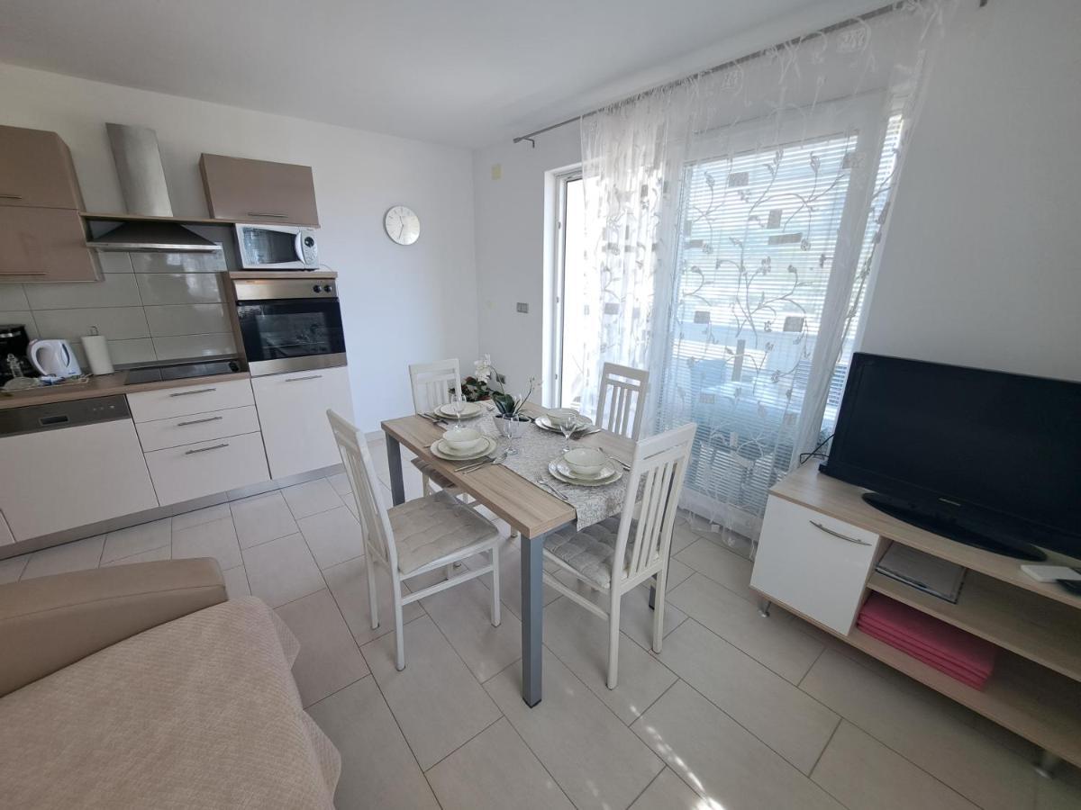 Apartments Fran I Baška Eksteriør billede