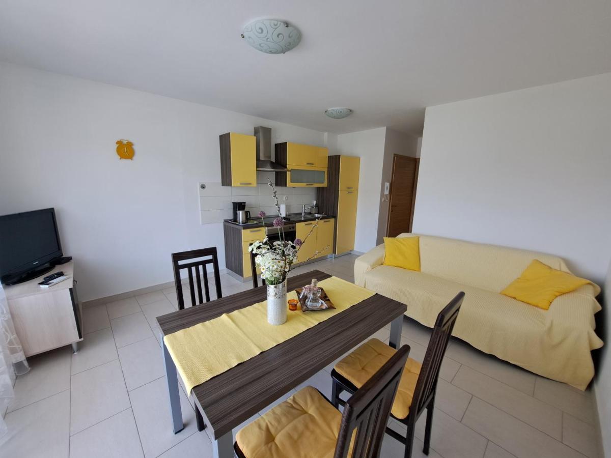 Apartments Fran I Baška Eksteriør billede